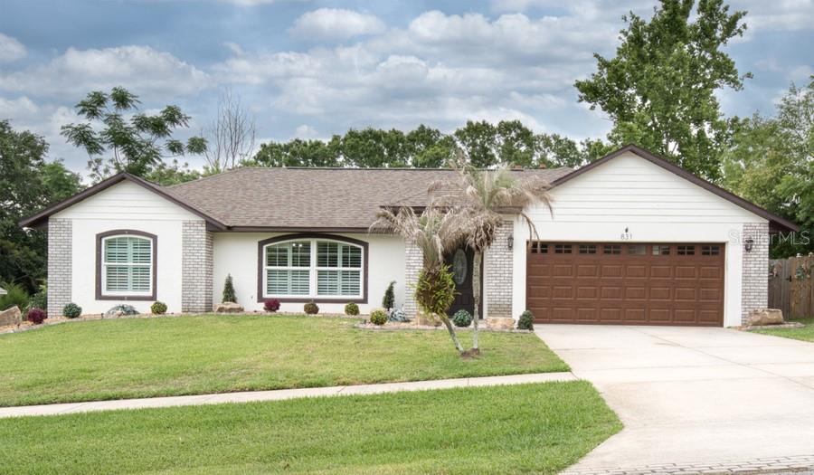 831 FORESTWOOD DR