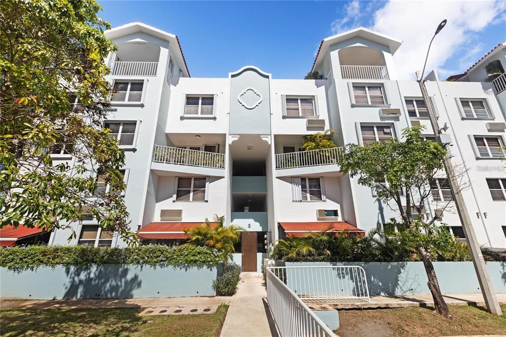 330 RESIDENCES AT ESCORIAL UNIT 1610