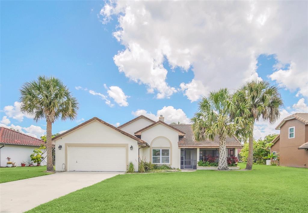 2445 RAVENDALE COURT