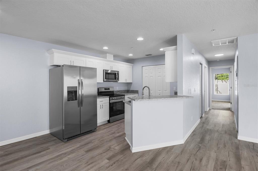 4153 OAK LOOP UNIT 0, MULBERRY, FL — photo 4 of 11