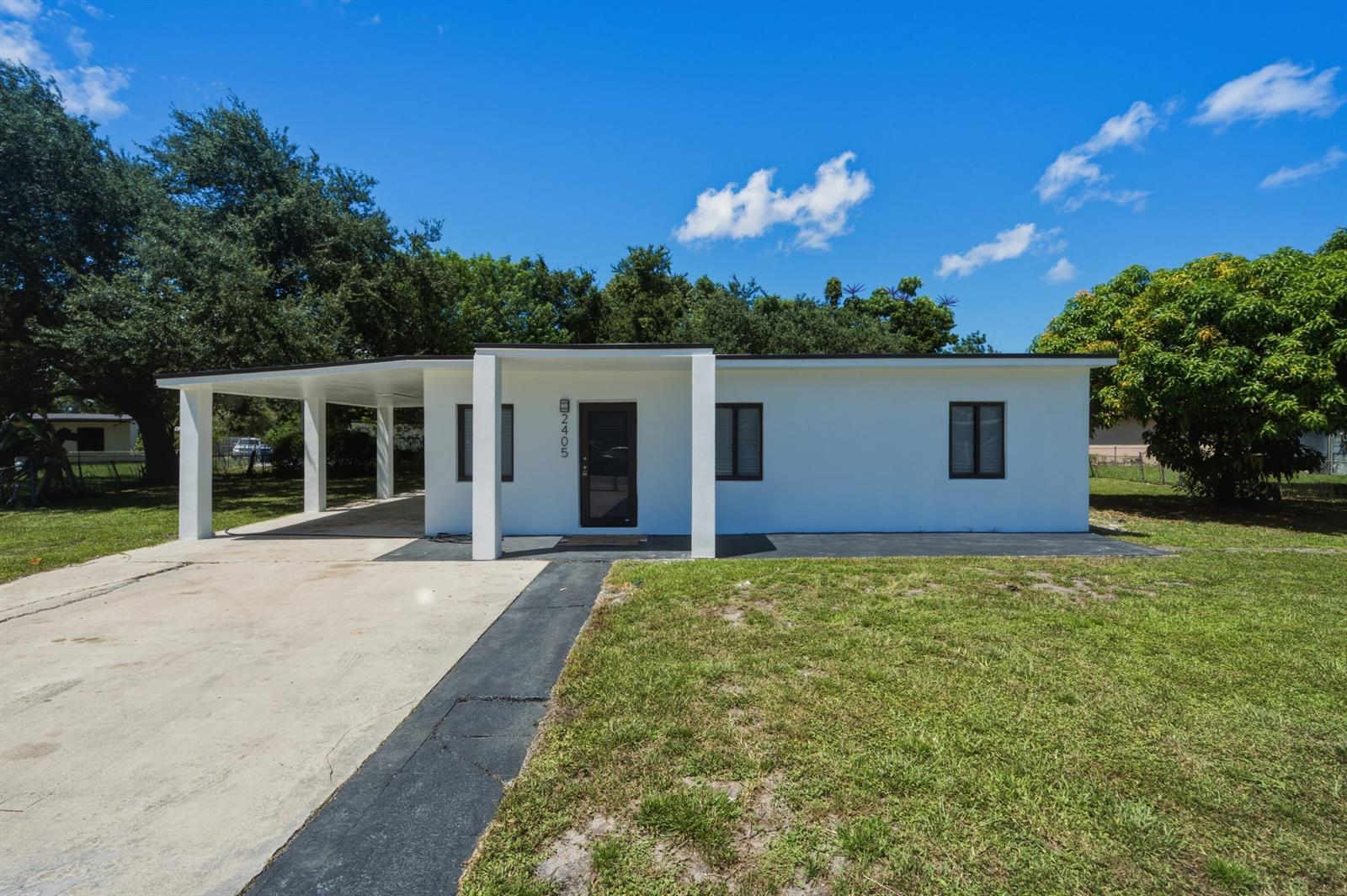 2405 NW 159th Road, Miami Gardens FL 33054