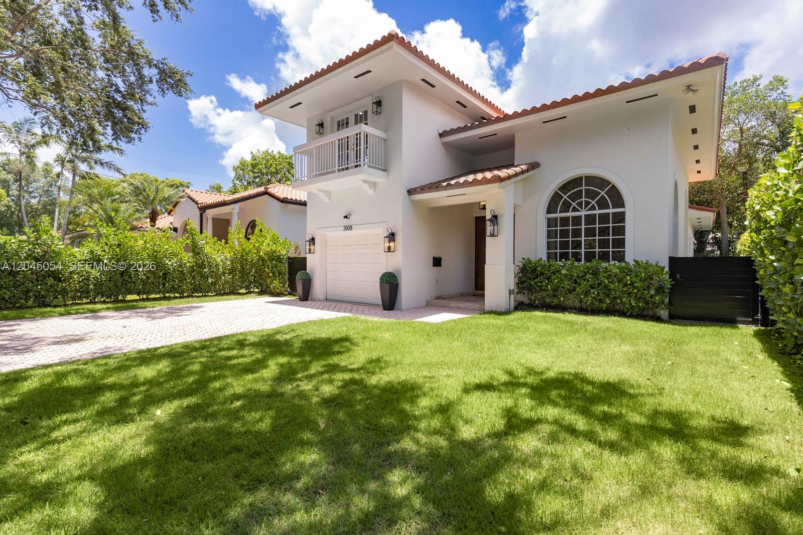 3908 Anderson Rd, Coral Gables FL 33134