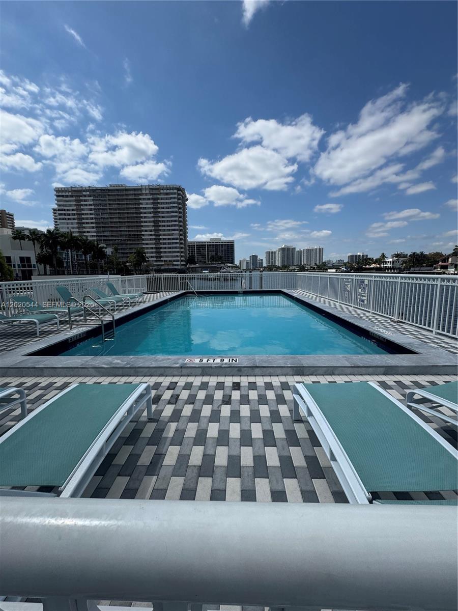 1913 S Ocean Dr # 427, Hallandale Beach FL 33009