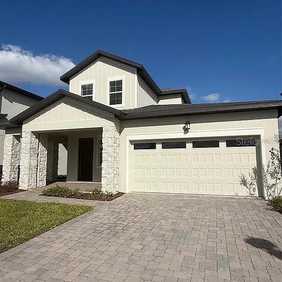 4895 SHADY PINES DRIVE