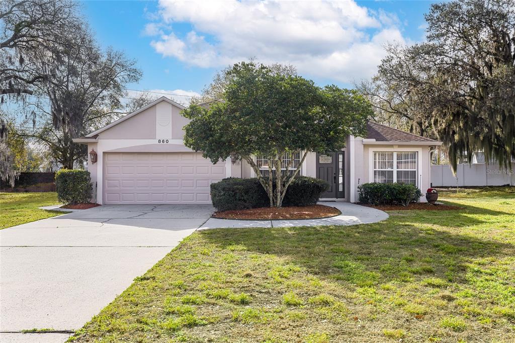 860 GRAND HUGHEY COURT