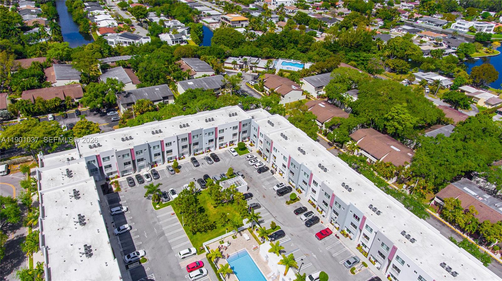 2555 NE 193rd St # 2224, Miami FL 33180