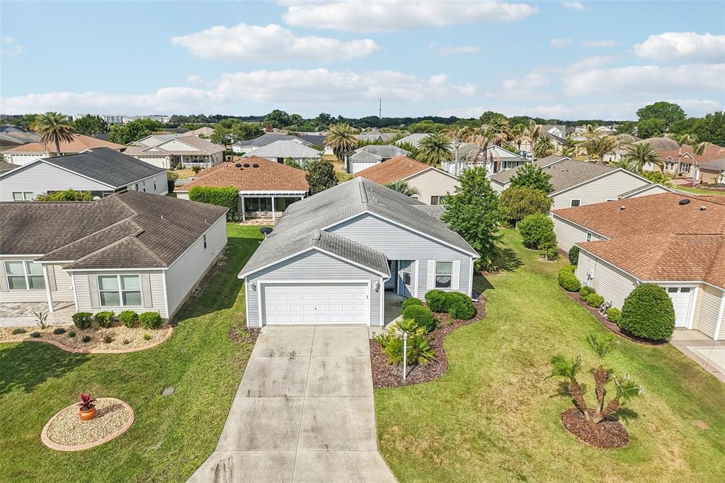 2408 CARRIAGE HILL WAY