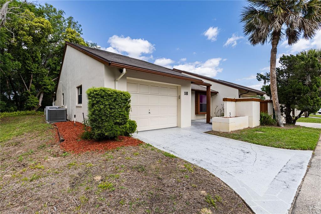 2681 WASHINGTON AVENUE UNIT 18, EUSTIS, FL — photo 2 of 30