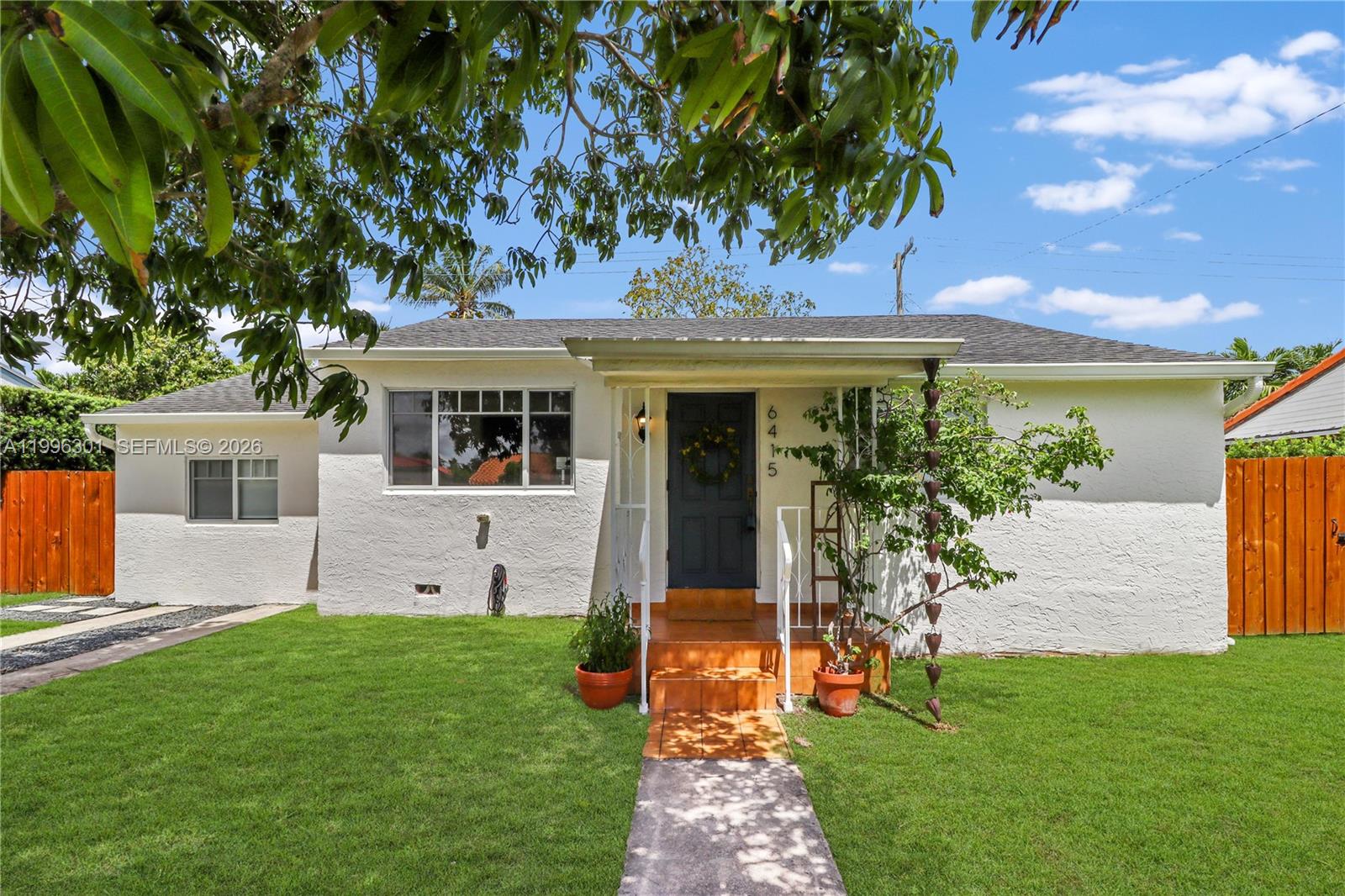 6415 SW 39th St, Miami FL 33155