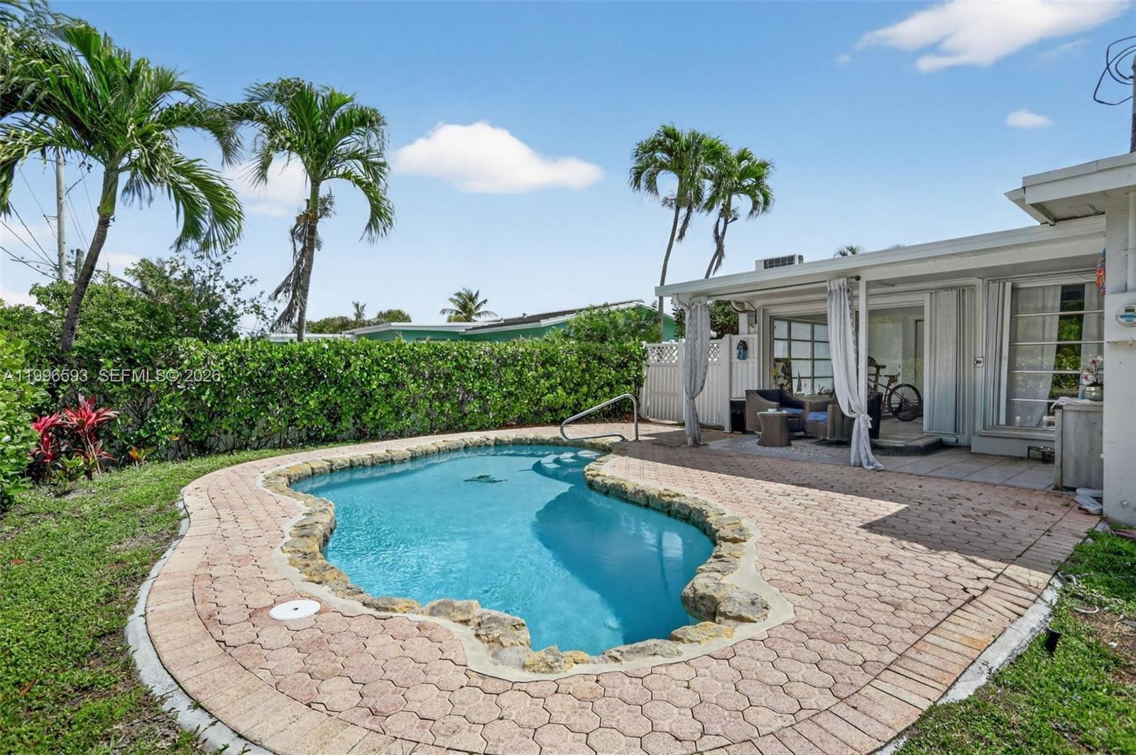 1357 SW 4th Ter, Pompano Beach FL 33060