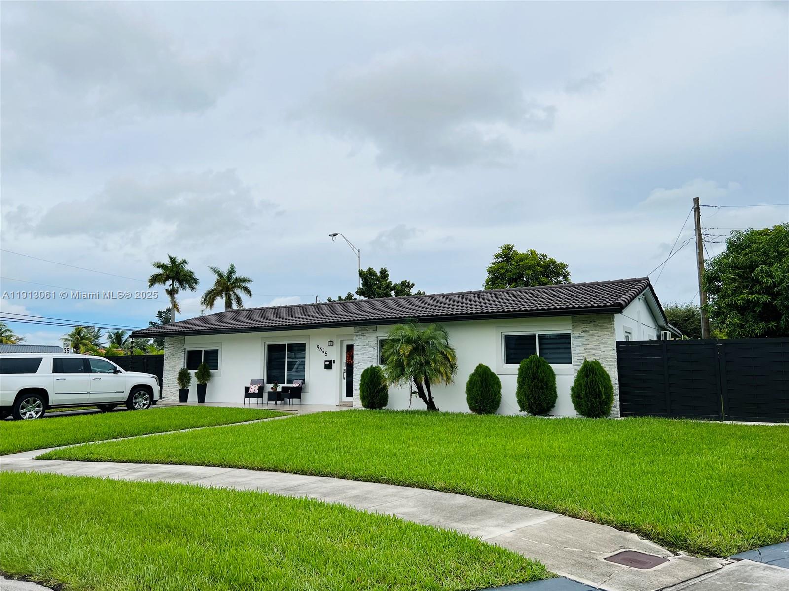 9645 SW 10th Ter, Miami FL 33174