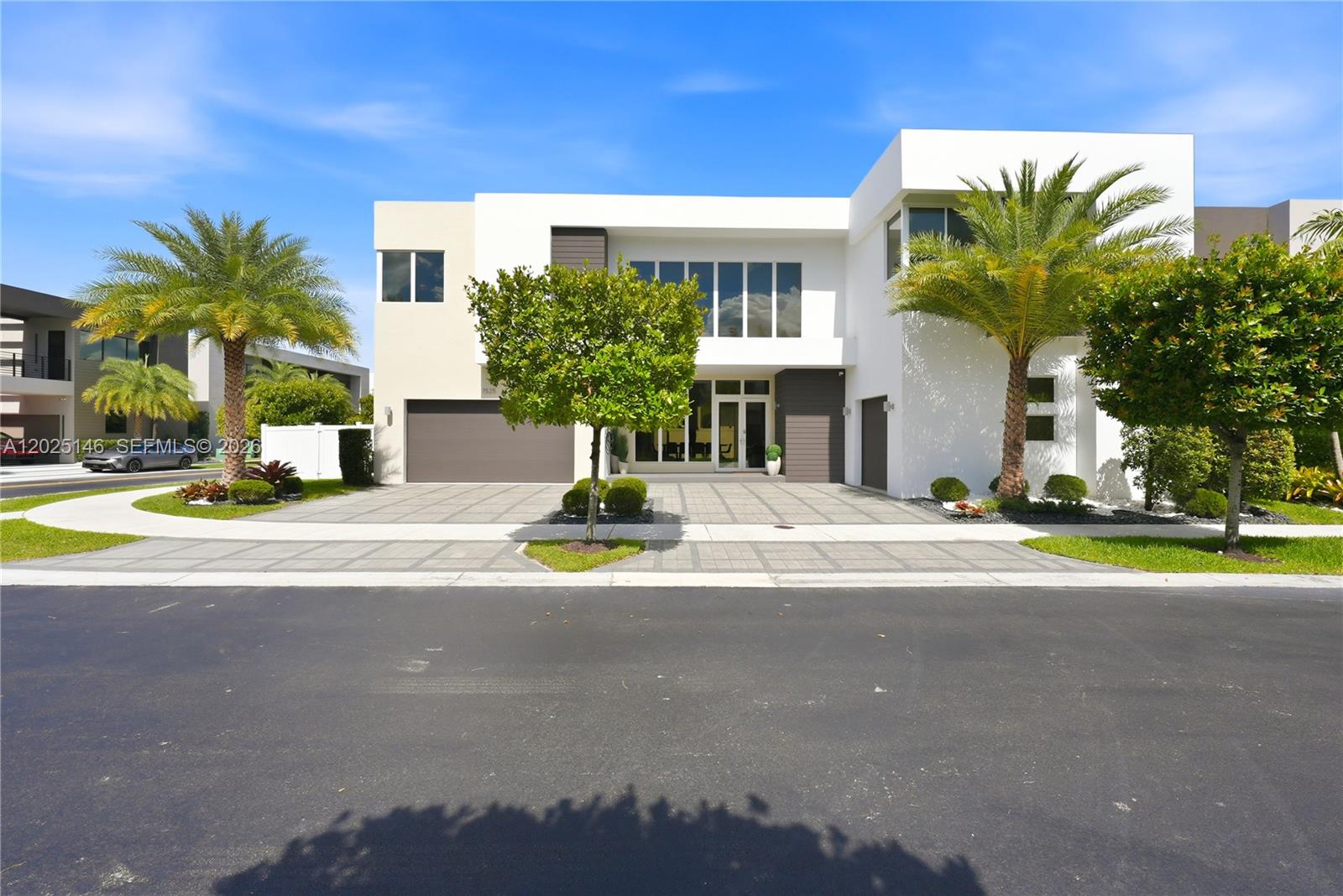 7525 NW 103rd Pl, Doral FL 33178