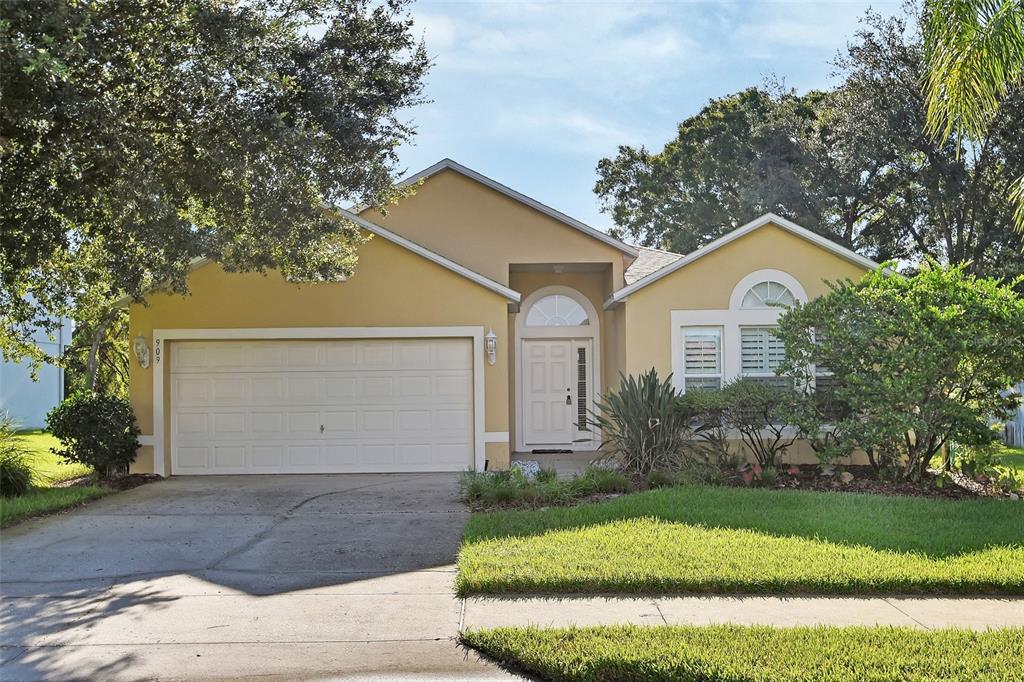 909 CASCADES PARK TRAIL