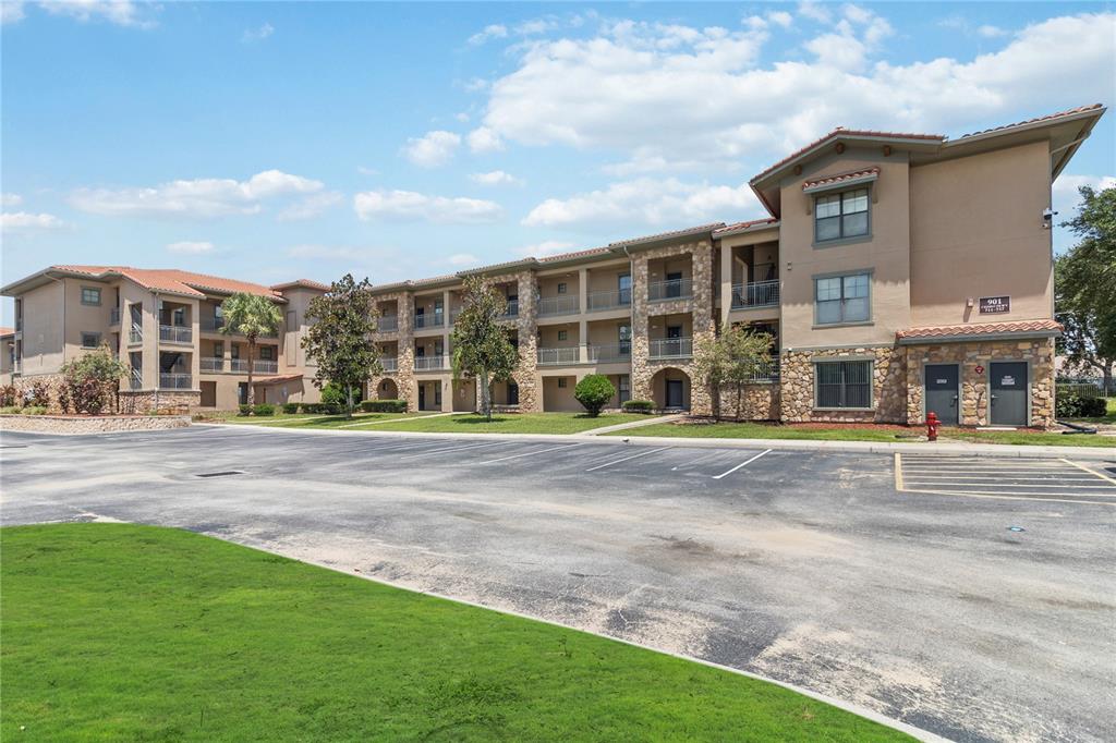 901 CHARO PARKWAY UNIT 723