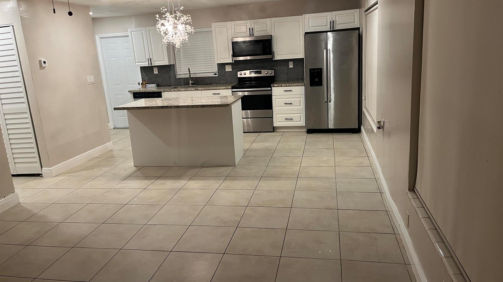 2001 NE 2nd Terrace, Pompano Beach FL 33060