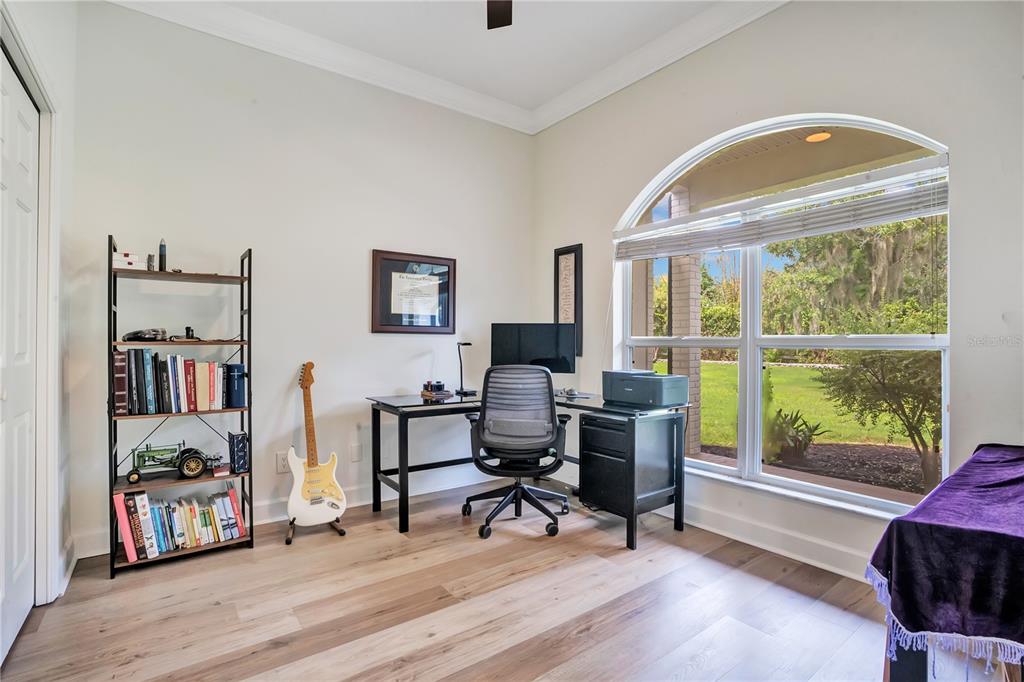2818 MAYDAY DRIVE, PLANT CITY, FL — photo 4 of 30