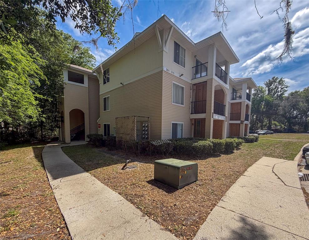 3921 SW 34TH STREET UNIT 301