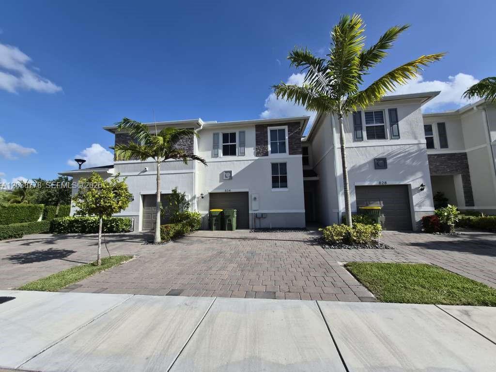 834 SE 16th Ct, Homestead FL 33034