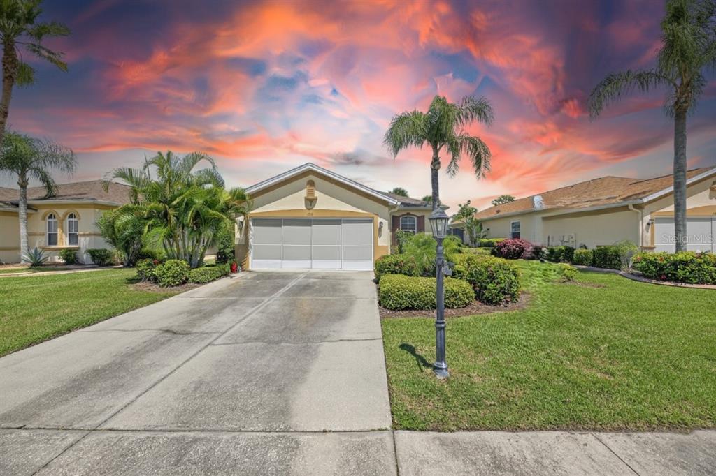 1919 STERLING GLEN COURT
