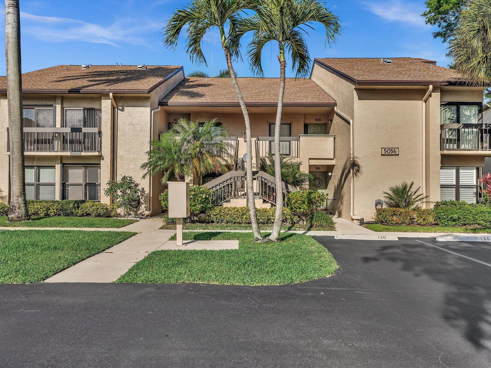 5056 Oakhill Lane # 825, Delray Beach FL 33484
