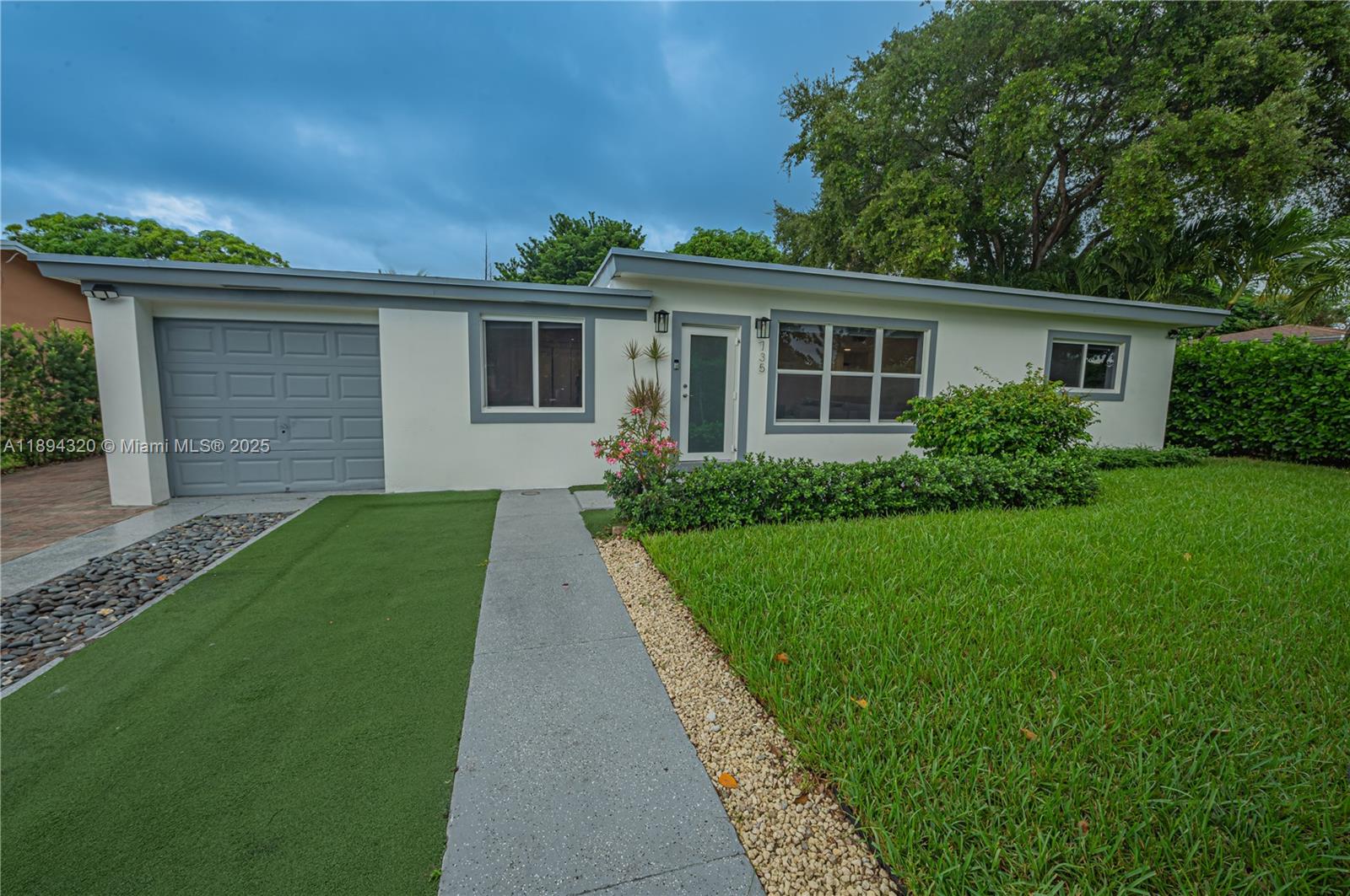 735 NW 122nd St, North Miami FL 33168