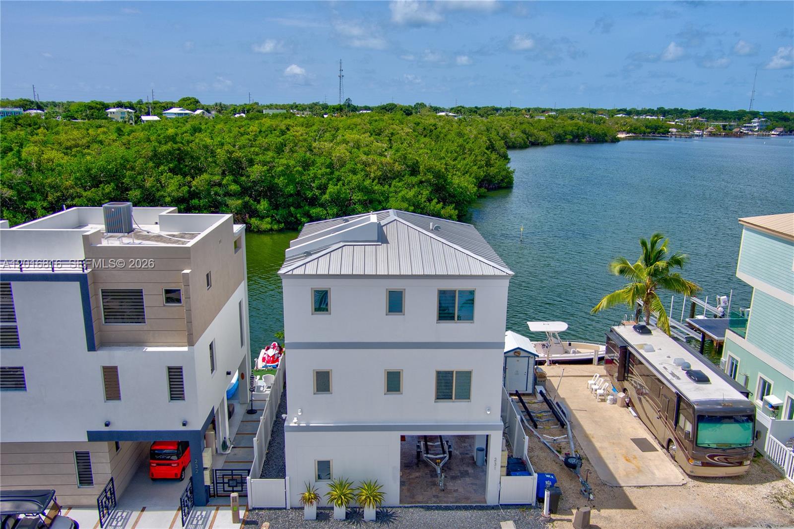 325 Calusa, Key Largo FL 33037