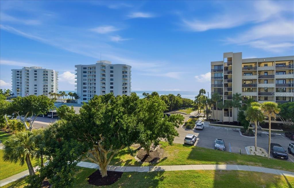 1065 GULF OF MEXICO DRIVE UNIT 305
