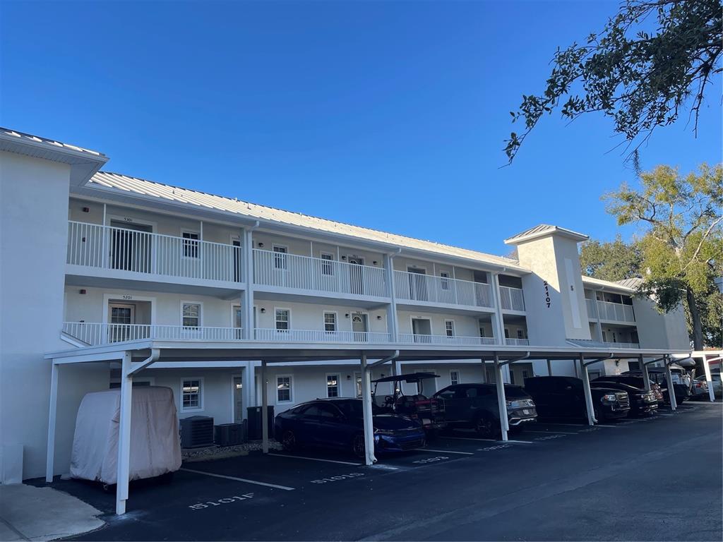 21107 FOUNTAIN VIEW LANE UNIT 5301