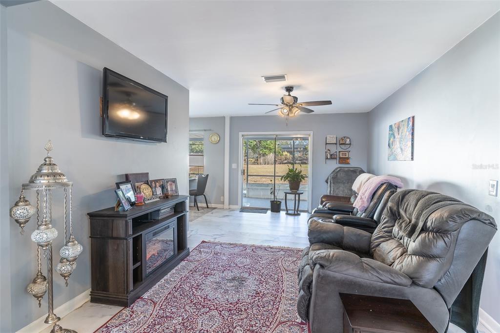 250 VOLUSIA DRIVE, WINTER HAVEN, FL — photo 3 of 23