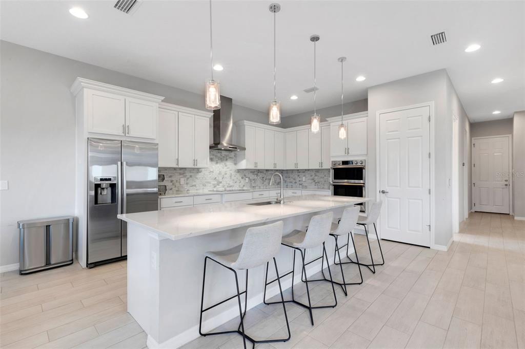 5718 TITLE ROW DRIVE, BRADENTON, FL — photo 5 of 30