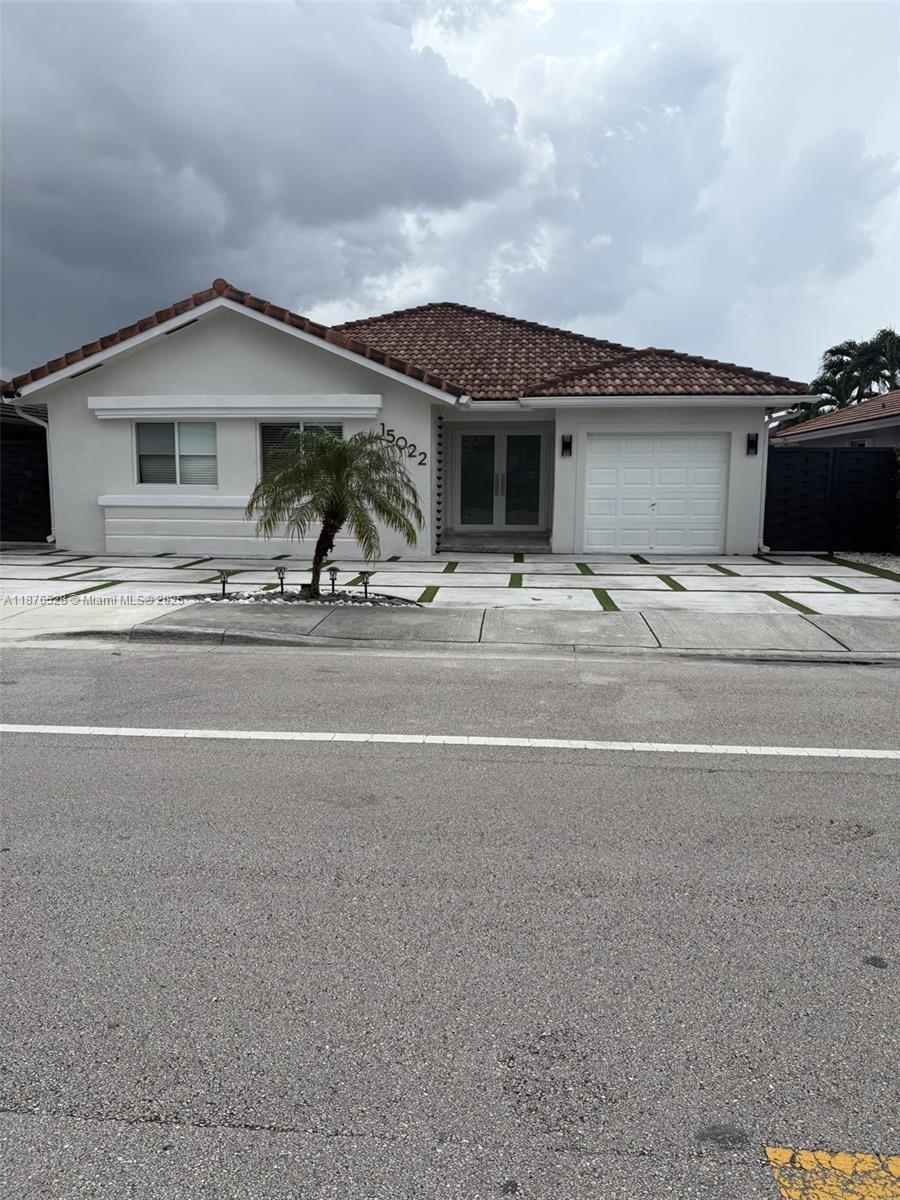 15022 SW 30th St, Miami FL 33185