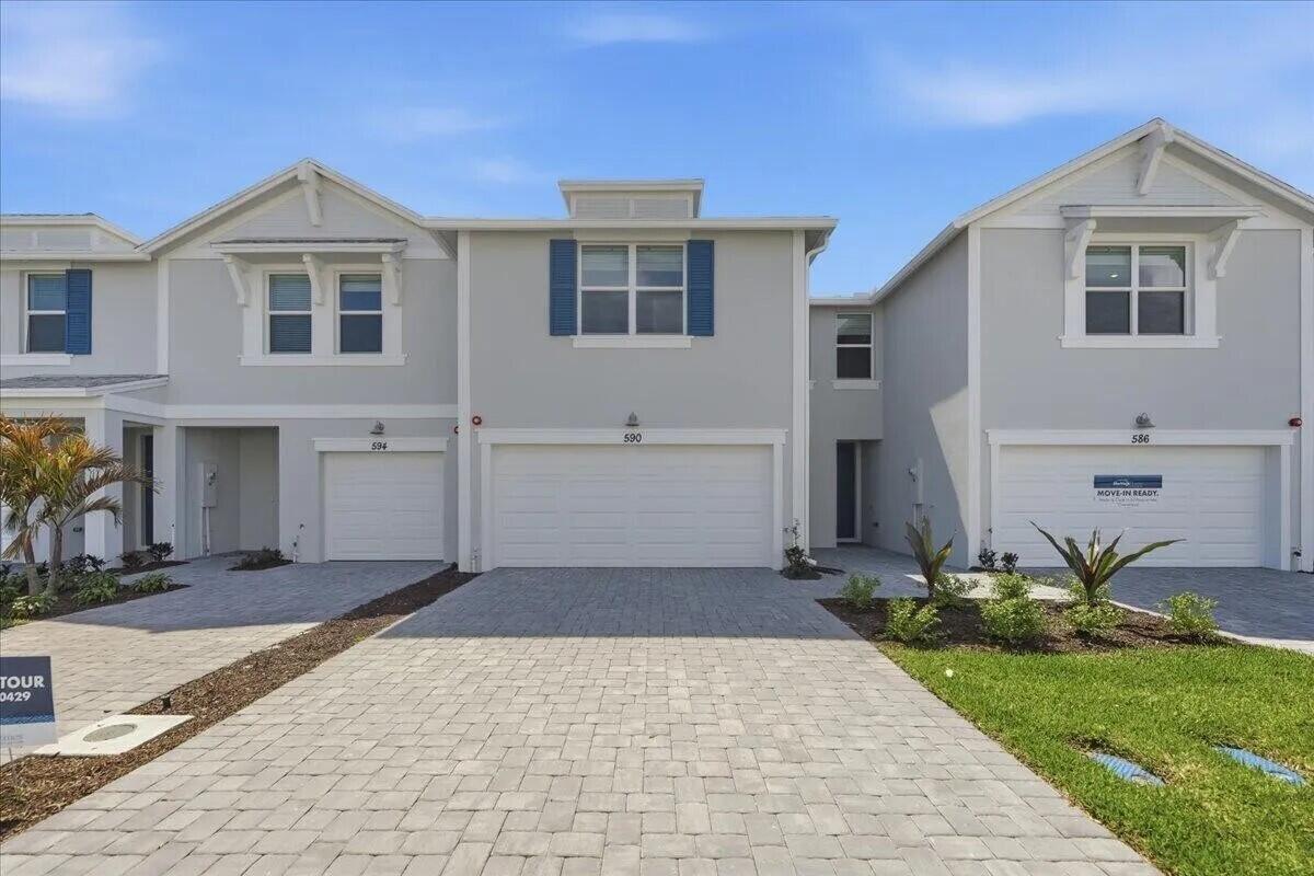 590 Salisbury Circle, Fort Pierce FL 34982