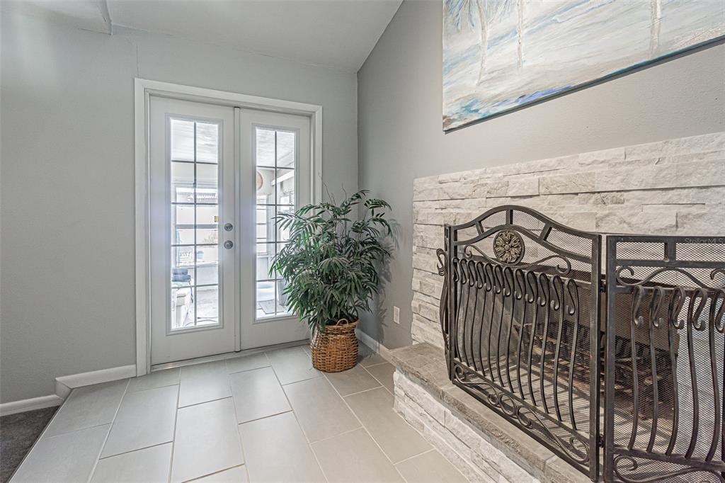 7348 BROOKVIEW CIRCLE, TAMPA, FL — photo 3 of 30