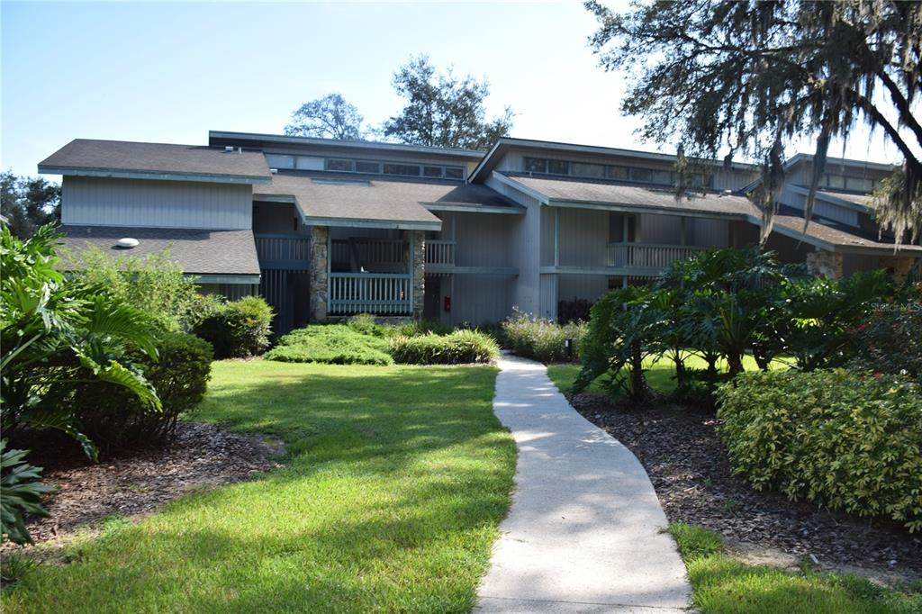 157 PALM VIEW COURT