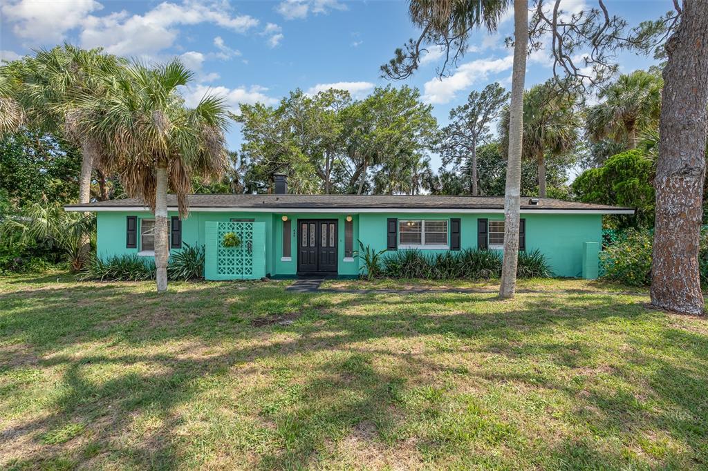 445 PINE BOULEVARD