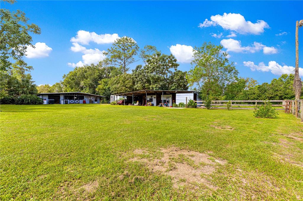 8221 SE 126TH PLACE, BELLEVIEW, FL — photo 4 of 30