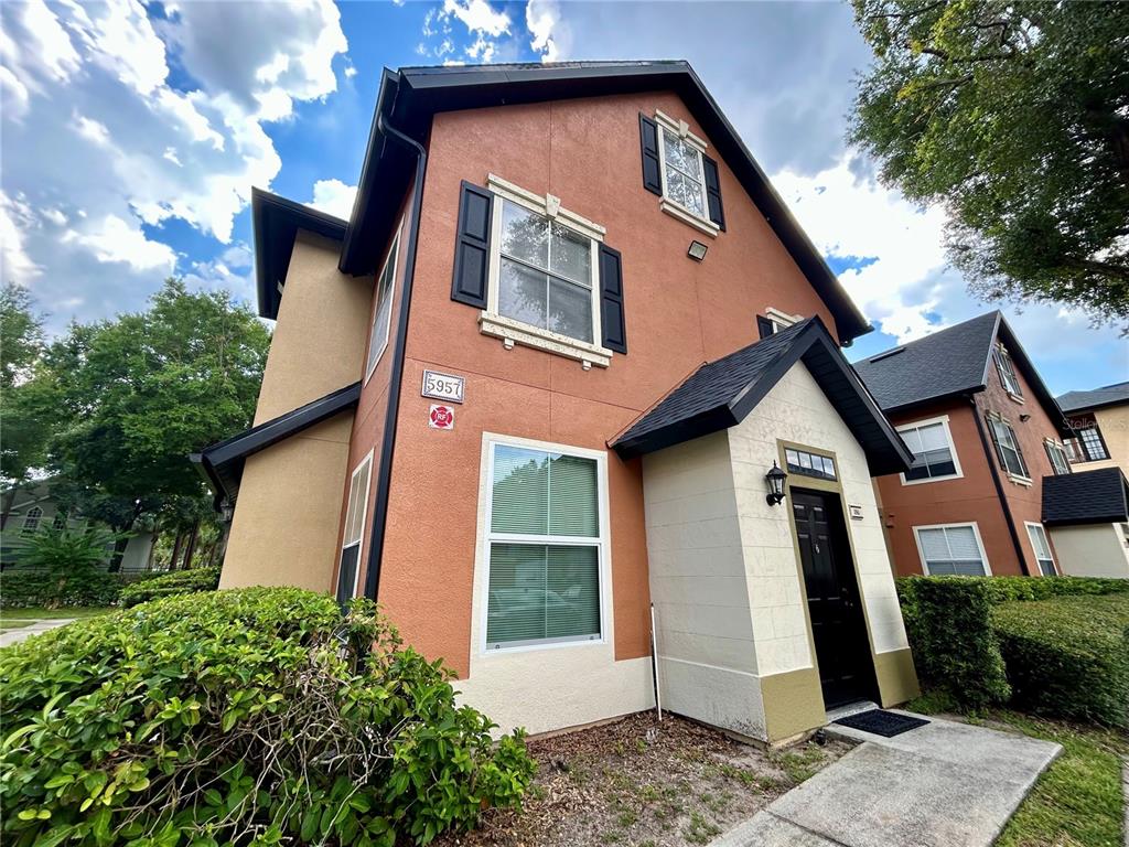 5957 WESTGATE DRIVE UNIT 1911