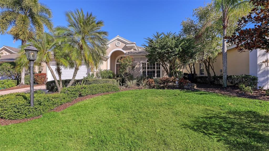 8175 ABINGDON COURT