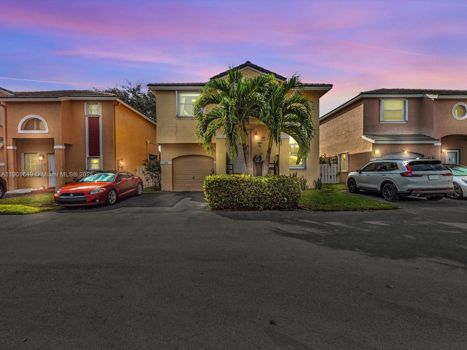 875 NW 99th Ave, Plantation FL 33324