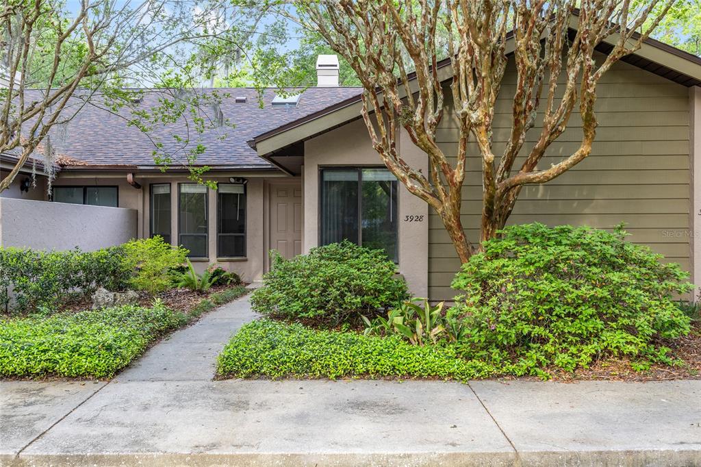 3928 NW 23RD CIRCLE