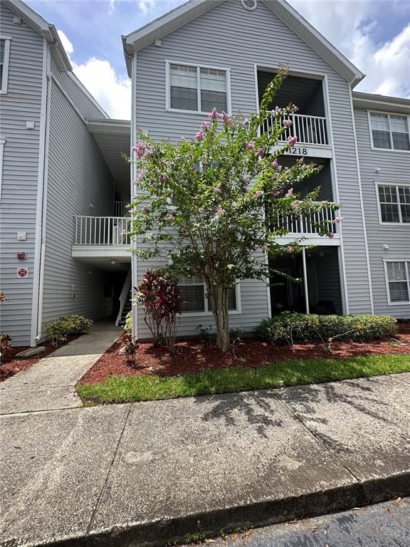 1218 BERMUDA LAKES LANE UNIT 203