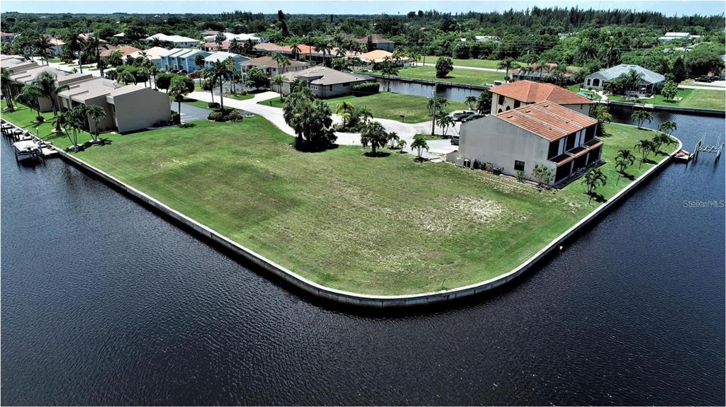 1447 MEDITERRANEAN DRIVE, PUNTA GORDA, FL — photo 3 of 11