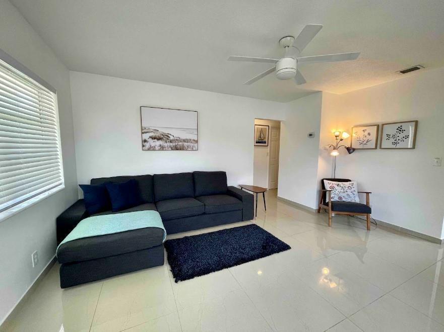 29 NE 3rd Street # A, Dania Beach FL 33004