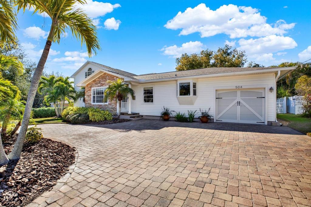 504 FAIRVIEW ROAD, BELLEAIR, FL — photo 2 of 30