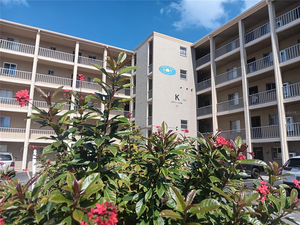 3774 LAKE BAYSHORE DRIVE UNIT k518