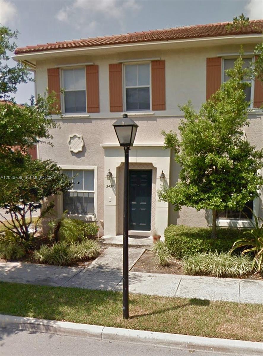 2432 SW 99th Way, Miramar FL 33025