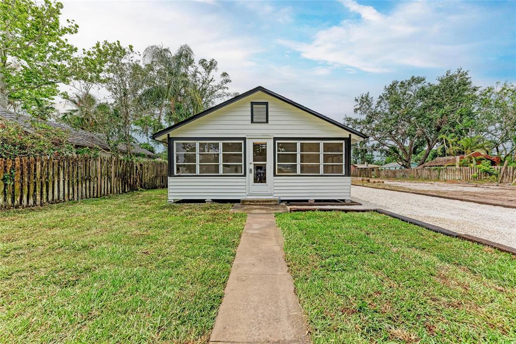 1016 38TH STREET W