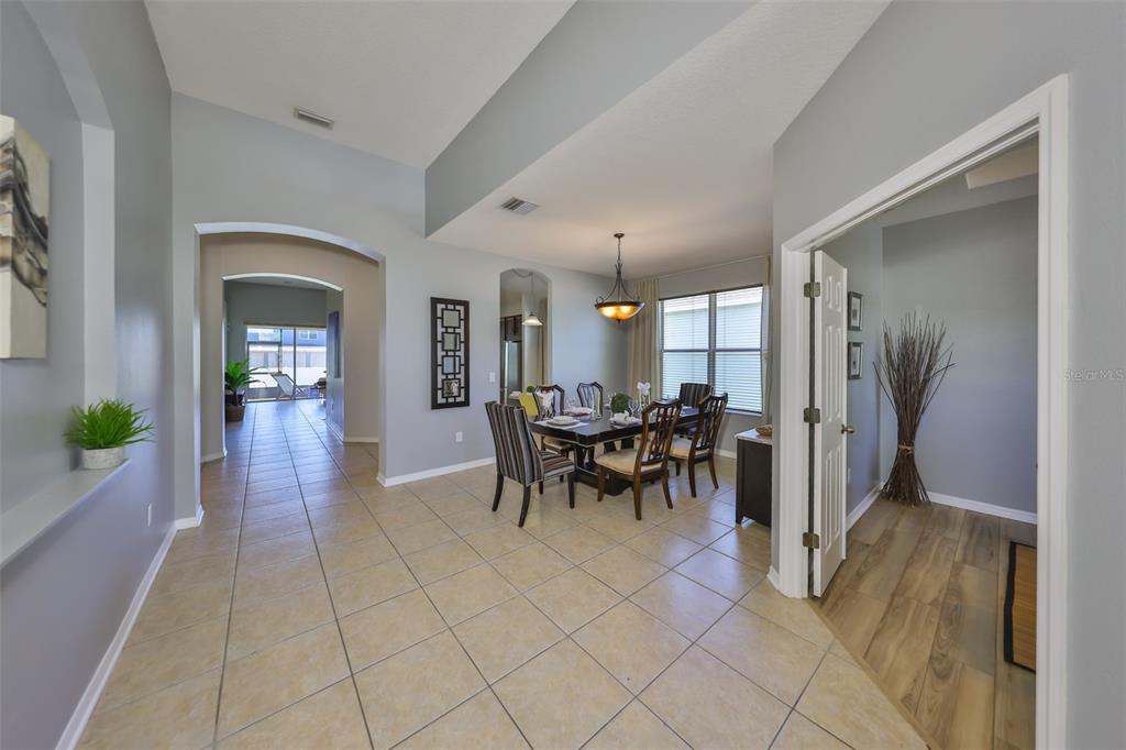 11408 COVENTRY GROVE CIRCLE, LITHIA, FL — photo 5 of 30