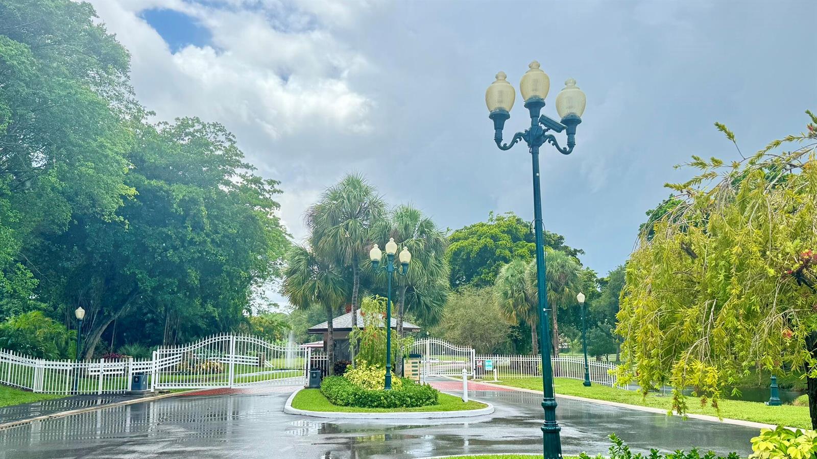 7705 Forest Green Lane, Boynton Beach FL 33436
