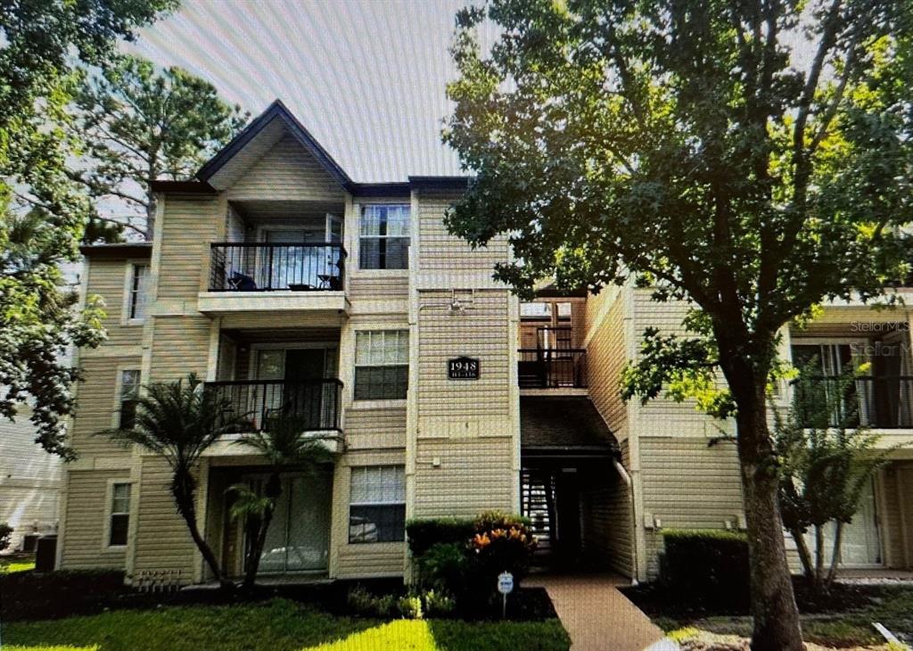 1948 LAKE ATRIUMS CIRCLE UNIT 115